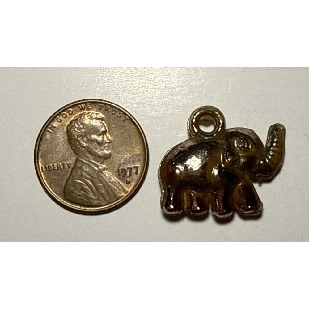 Vintage Copper Tone Elephant Cracker Jack Charm 1C